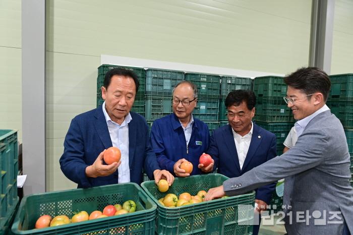 [크기변환]1. 봉화군, 춘양농협 토마토선별장 준공식 개최 (1).jpg